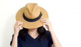 裹干发帽吃娱乐瓜