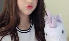 娱乐吃瓜酱04年女生,娱乐吃瓜酱的青春岁月